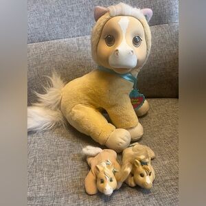 Pony Surprise with 2 babies